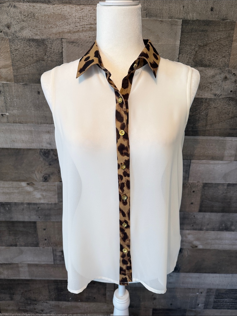 Mine sleeveless top with leopard trim Size S